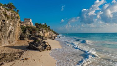 Yucatan Colorado con Tulum